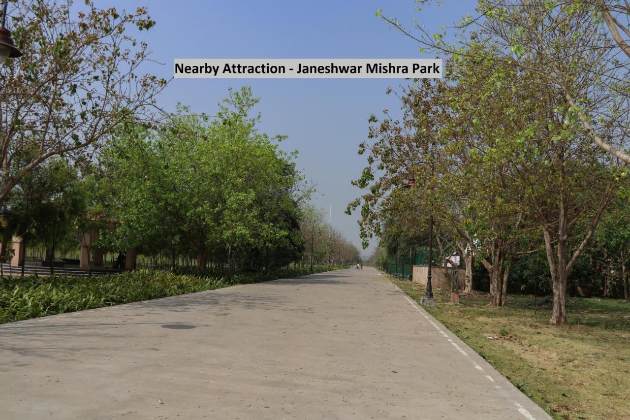 Oyo 8844 Meadows Inn Chinhat Exterior foto